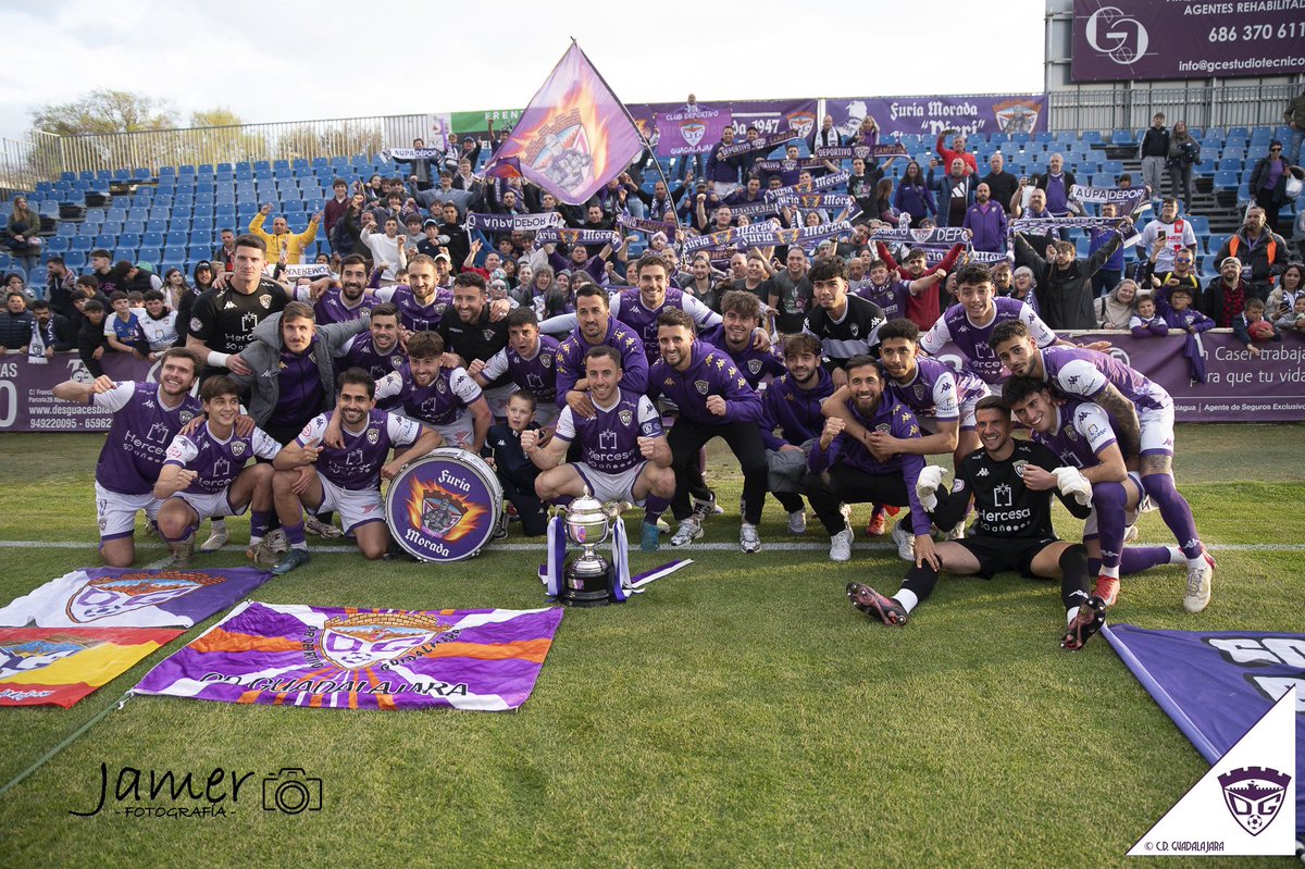 Cerramos una temporada HISTÓRICA <a href="/deporguada/">C.D. Guadalajara 🟣⚪️</a> 

Tremendamente agradecido a este grupo de personas que me ha hecho disfrutar como nunca, y echando la vista atrás para recordar… ¡¡¡YA TE DIGO QUE LO HE DISFRUTADO!!! 

Nos lo hemos merecido, equipo, a veces la redonda es justa.