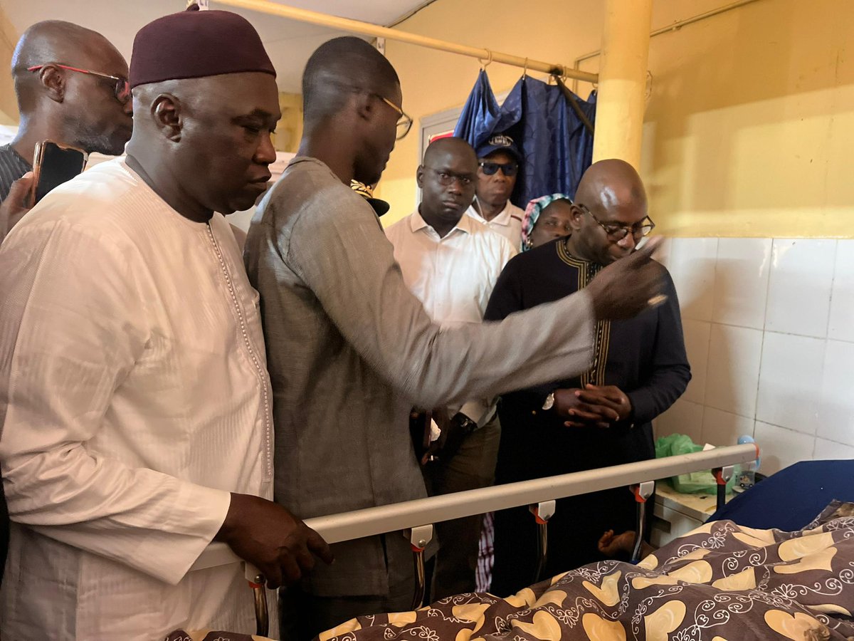 Ce samedi à Saré Thiaré, deux vies ont été arrachées, dont une élève du CEM Saré Coly Sallé. À Tambacounda et Vélingara, j’ai porté la solidarité du Président, du Gouvernement et de la Nation. Que Dieu accueille les disparus et soulage les cœurs meurtris. Chaque vie compte.