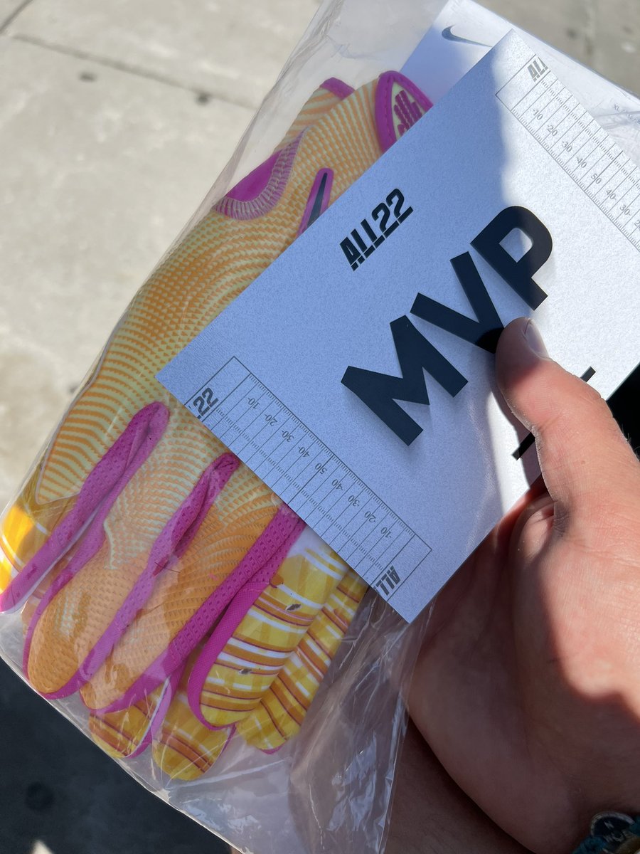 justice white (@justice_white20) on Twitter photo Thankful to be named MVP at the <a href="/TheOpening/">ALL22</a> ALL22 camp today. Laser 4.55 40 with 32 in vert. Still got work to do so but blessed. <a href="/grind_30/">GRIND:30</a> <a href="/BrandonHuffman/">Brandon Huffman</a> <a href="/PGregorian/">Paul Gregorian</a> <a href="/CoachRyanPayne/">Ryan Payne</a> <a href="/coachTFendall/">Taylor Fendall</a> <a href="/coachrrhino/">Ryan Reynolds</a> <a href="/SutterFootball/">๐๐๐๐๐
ด๐ ๐
ต๐
พ๐
พ๐๐
ฑ๐
ฐ๐
ป๐
ป</a> <a href="/Coach_RJG/">RJ Ghilarducci</a> <a href="/CoachDReakes/">Daniel Reakes</a> <a href="/247Sports/">247Sports</a> Thankful to be named MVP at the <a href="/TheOpening/">ALL22</a> ALL22 camp today. Laser 4.55 40 with 32 in vert. Still got work to do so but blessed. <a href="/grind_30/">GRIND:30</a> <a href="/BrandonHuffman/">Brandon Huffman</a> <a href="/PGregorian/">Paul Gregorian</a> <a href="/CoachRyanPayne/">Ryan Payne</a> <a href="/coachTFendall/">Taylor Fendall</a> <a href="/coachrrhino/">Ryan Reynolds</a> <a href="/SutterFootball/">๐๐๐๐๐
ด๐ ๐
ต๐
พ๐
พ๐๐
ฑ๐
ฐ๐
ป๐
ป</a> <a href="/Coach_RJG/">RJ Ghilarducci</a> <a href="/CoachDReakes/">Daniel Reakes</a> <a href="/247Sports/">247Sports</a>