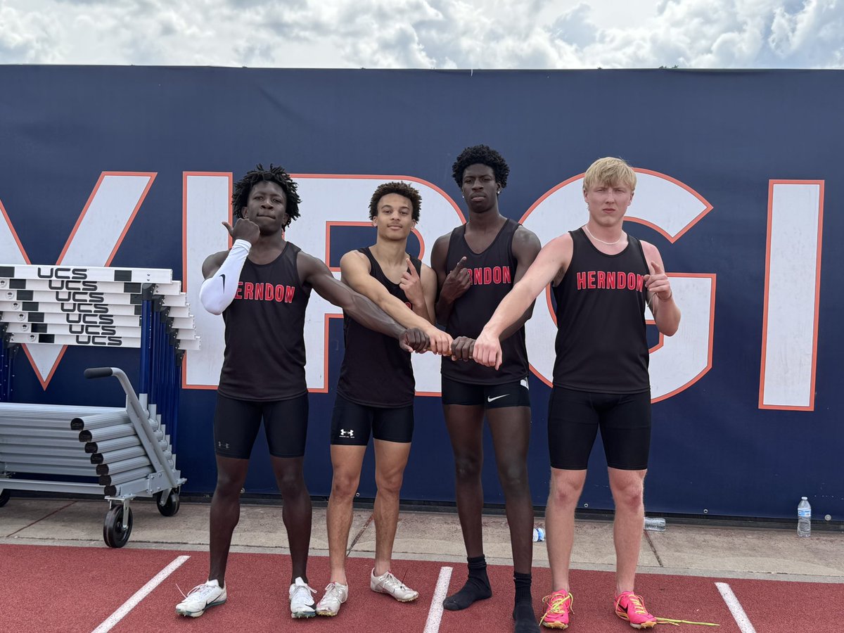 Brayden Humpherys (@braydenhumpher1) on Twitter photo State Qualifying time and new school record 4x1 time at Dogwood Invitational: 42.65
<a href="/herndonsports/">HHS Athletics</a> <a href="/HoyasFB/">Georgetown Football</a> <a href="/CoachPurk/">Kyle Purkey</a> State Qualifying time and new school record 4x1 time at Dogwood Invitational: 42.65
<a href="/herndonsports/">HHS Athletics</a> <a href="/HoyasFB/">Georgetown Football</a> <a href="/CoachPurk/">Kyle Purkey</a>
