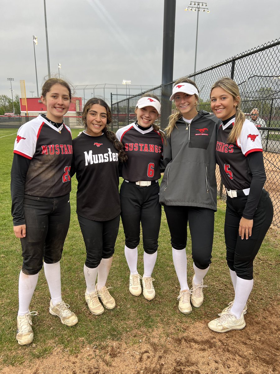 Munster Softball (@munstersoftball) on Twitter photo Ended last week with a conference win @ KV! <a href="/Munster_Sports/">MHS Athletics</a>
<a href="/kaylee_o22/">Kaylee O’Connell</a> 7IP, 7K in ⭕️ & 2-4 at the 🍽️
Doubles from <a href="/addybiel3/">Adelyn Biel</a> x2 <a href="/OliviaAndriess2/">Olivia Andriessen</a> & <a href="/c_wendlinger21/">Caroline Wendlinger 2027</a> 🙌
More hits from <a href="/maddymarlowe_8/">Madalynn Marlowe</a> <a href="/cecemas6/">CeCe Mason</a> <a href="/AllyCompton21/">Allyson Compton (2027)</a> <a href="/MiahAlmaguer/">MiahAlmaguer</a> 👏 Ended last week with a conference win @ KV! <a href="/Munster_Sports/">MHS Athletics</a>
<a href="/kaylee_o22/">Kaylee O’Connell</a> 7IP, 7K in ⭕️ & 2-4 at the 🍽️
Doubles from <a href="/addybiel3/">Adelyn Biel</a> x2 <a href="/OliviaAndriess2/">Olivia Andriessen</a> & <a href="/c_wendlinger21/">Caroline Wendlinger 2027</a> 🙌
More hits from <a href="/maddymarlowe_8/">Madalynn Marlowe</a> <a href="/cecemas6/">CeCe Mason</a> <a href="/AllyCompton21/">Allyson Compton (2027)</a> <a href="/MiahAlmaguer/">MiahAlmaguer</a> 👏