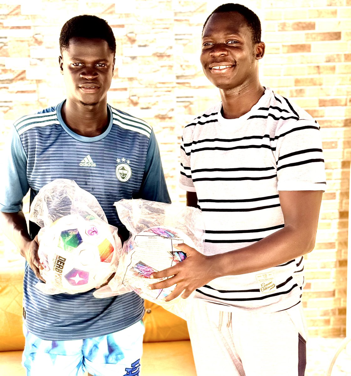 #SupportGrassrootsFootball 
Presented two balls to the Nema City Football Academy. 
As actors, we have to prioritize the growth and development of grassroots football for sustainable football development.