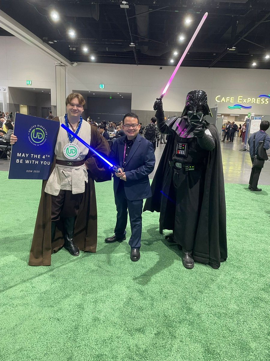 Creighton GI Fellowship (@creightongi) on Twitter photo May the 4th be with you! 🤖
Our 🌟 fellow #DanielTun sure knows how to strike a pose at #DDW2025 📸
#MayThe4thBeWithYou #GITwitter
<a href="/DDWMeeting/">Digestive Disease Week</a> May the 4th be with you! 🤖
Our 🌟 fellow #DanielTun sure knows how to strike a pose at #DDW2025 📸
#MayThe4thBeWithYou #GITwitter
<a href="/DDWMeeting/">Digestive Disease Week</a>