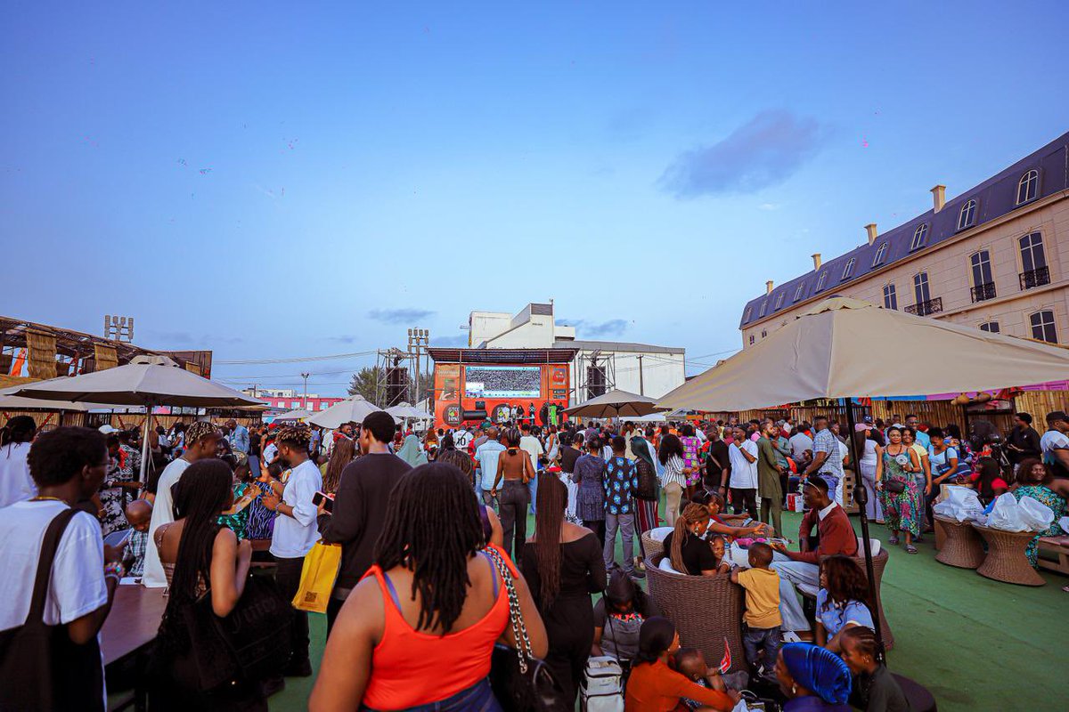 gtbank's tweet photo. #GTCOfoodanddrinkfestival2025 really did a thing this year!
Spot the crowd at this year’s #GTCOFoodandDrink
#PromotingEnterprise https://t.co/hZ4tthBKb0