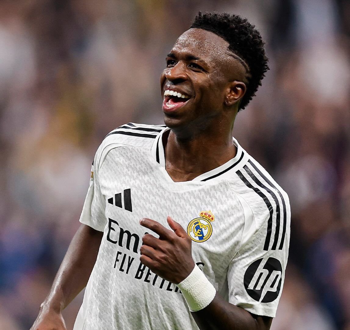 (fan) Danik tweet media