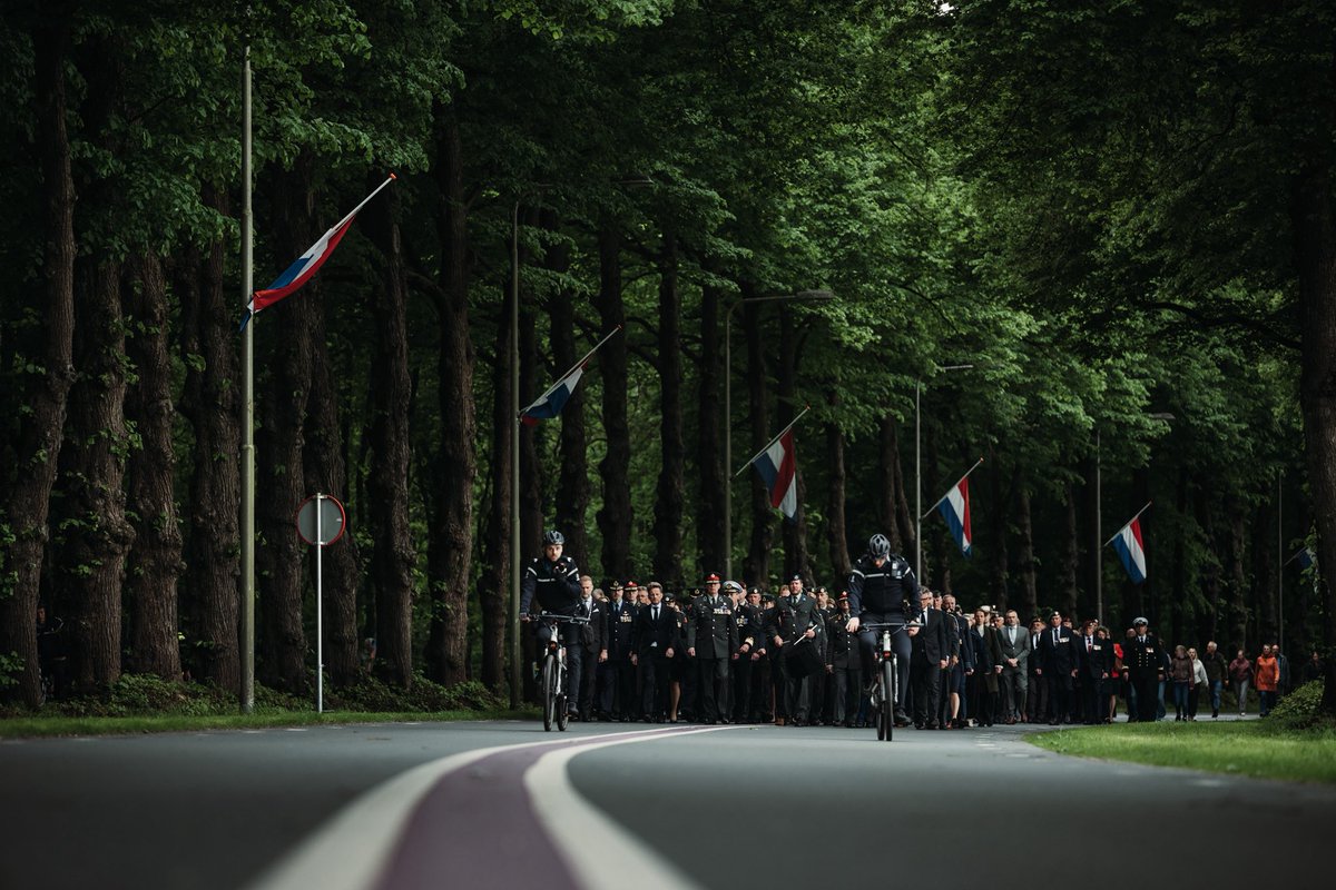 Op de Grebbeberg stonden we stil bij de militairen die daar in 1940 sneuvelden, en bij alle andere Nederlandse militairen die sindsdien waar ook ter wereld zijn omgekomen. 

We blijven herdenken, opdat wij niet vergeten. #LestWeForget #Dodenherdenking
