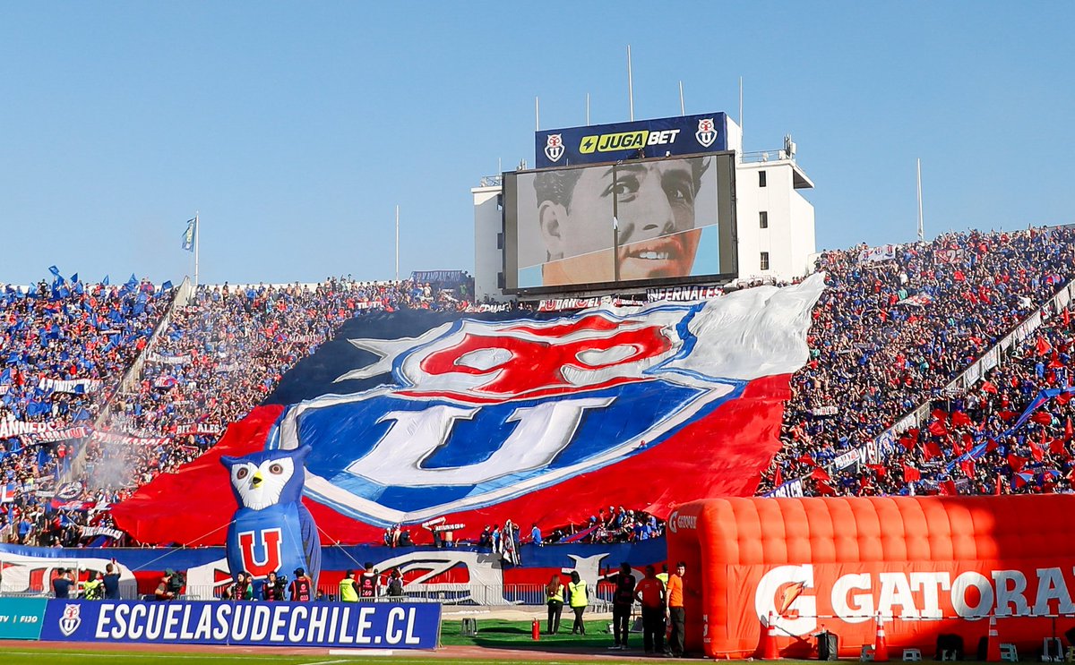Los Chuncho, la U, Leonel y la gente. Que lindo es ser de la "U" ❤️ 💙 <a href="/udechile/">Universidad de Chile</a>