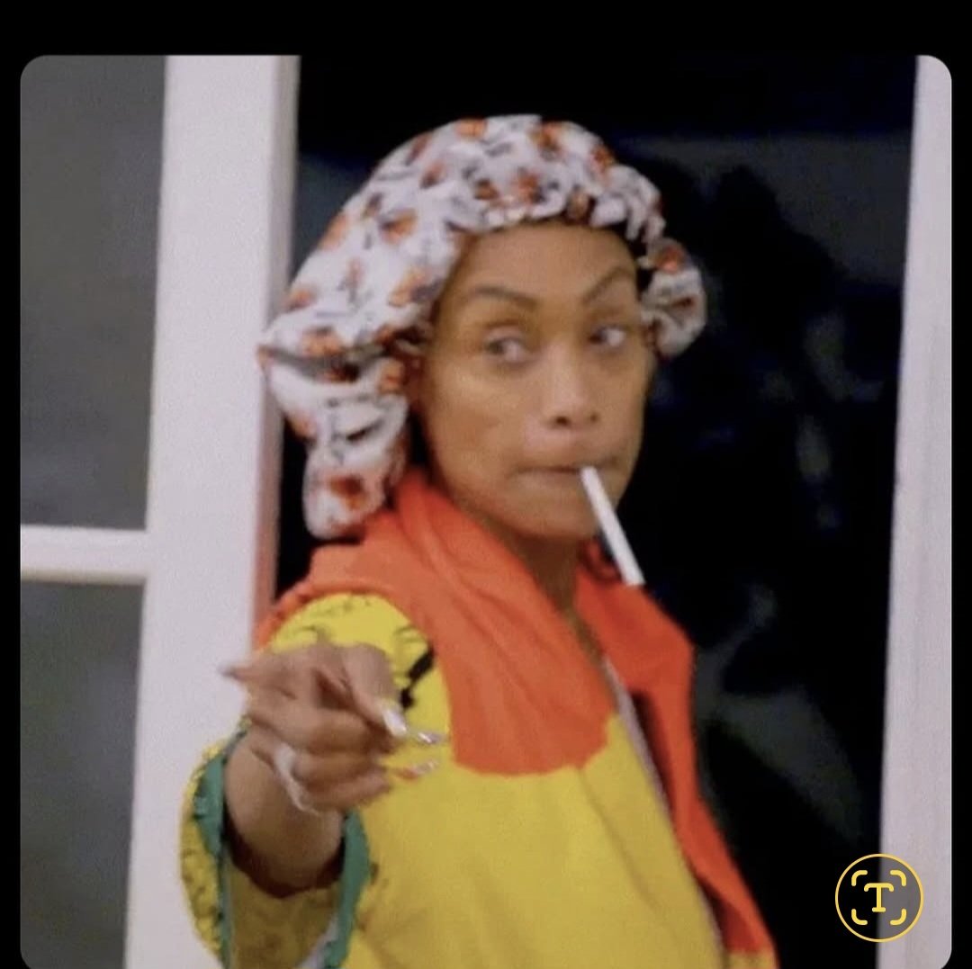 DeeElephant1's tweet photo. Because Thando is just a @#&amp;$ !!! There will come a day her uncles will get tired of this BS of hers defending this nonsense, and Siyacela will open display more hell for her 🤞 #isencaneLengane https://t.co/YTtclxYcHv