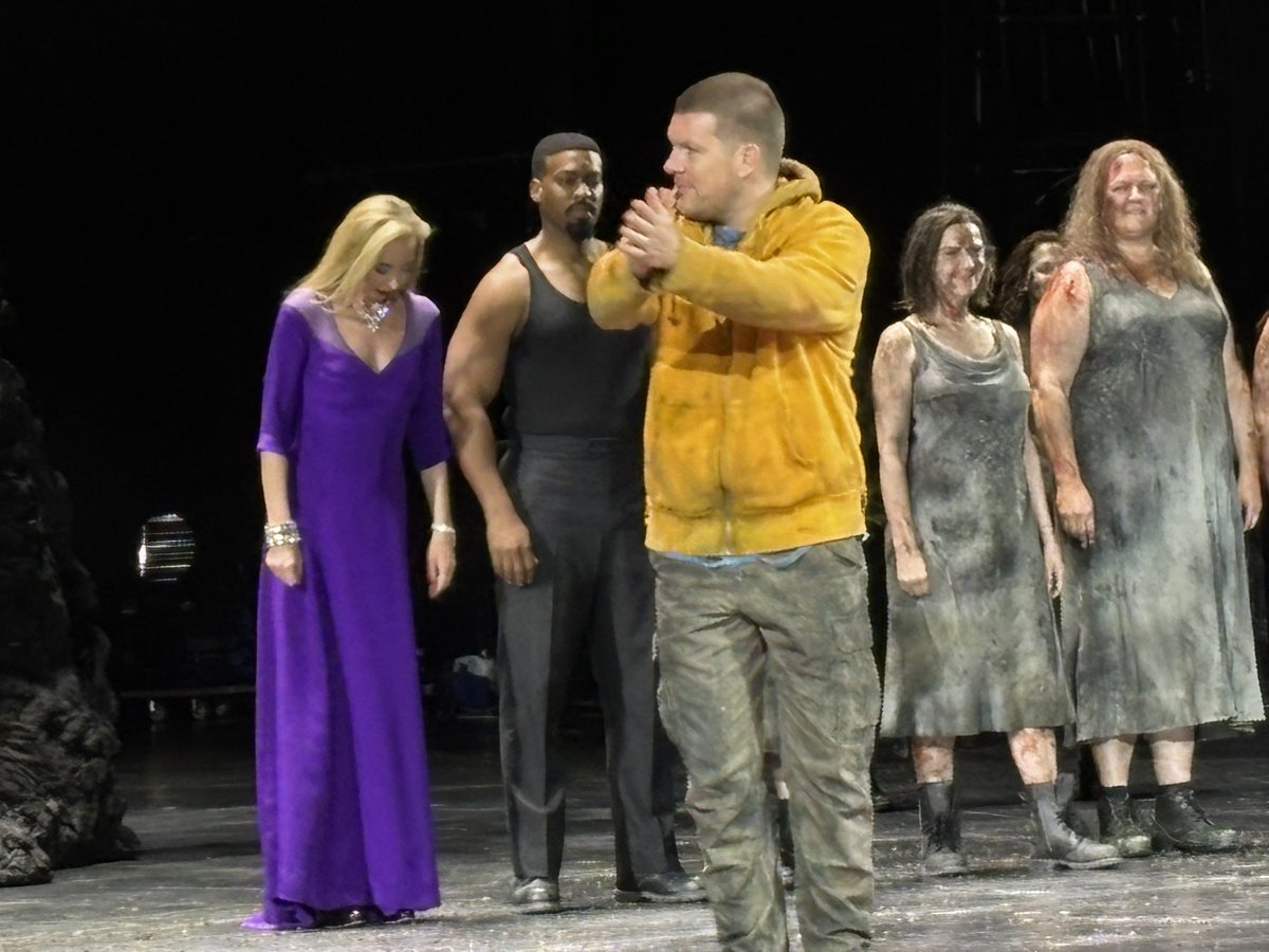 Strewthieruthie's tweet image. Absolutely fantastic performance of Walküre @rbo_org one of the best I’ve ever seen 👏👏👏👏👏👏👏👏