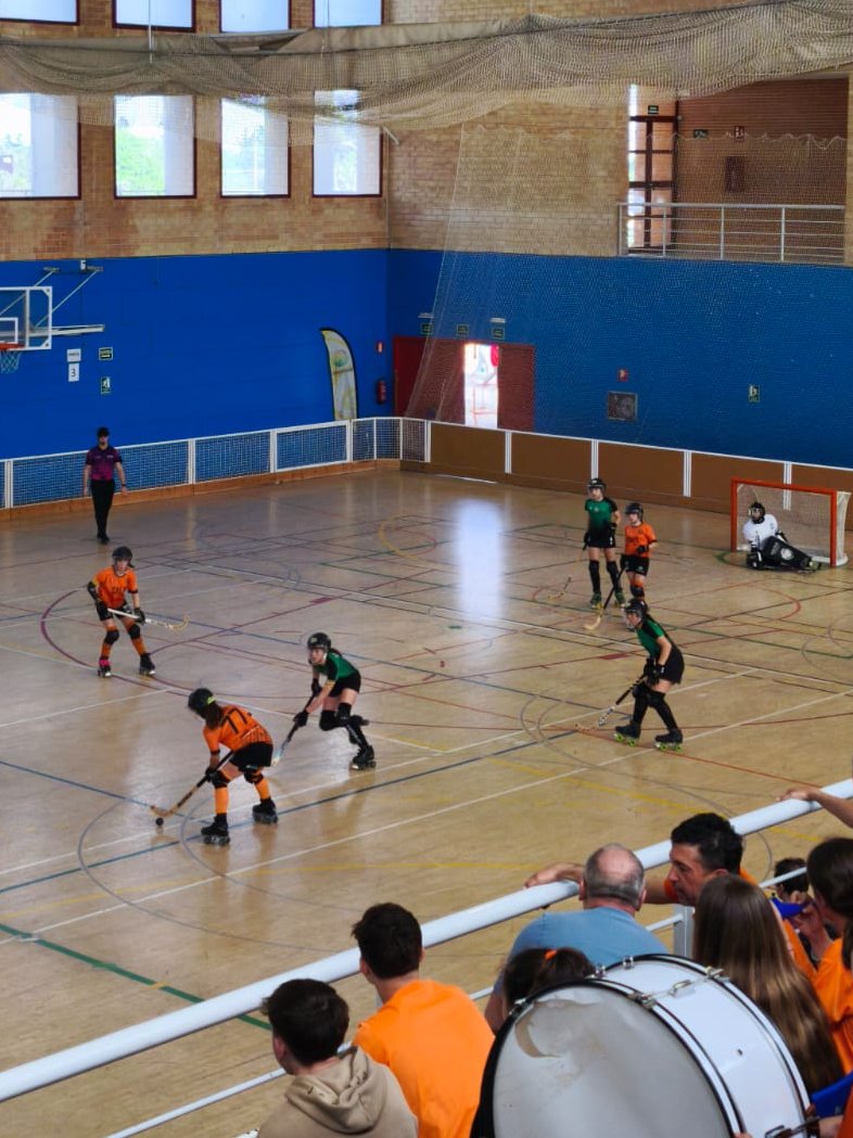 I per acabar el cap de setmana vull felicitar l'<a href="/HOQUEICLUBSALT/">HC SALT</a> que ha situat els dos equips que té l'entitat de la categoria FEM15 entre els quatre millors equips de Catalunya!
Felicitats que tot l'esforç que hi aboqueu permeti de gaudir fites com aquesta!
#ViuSalt #EsportSalt