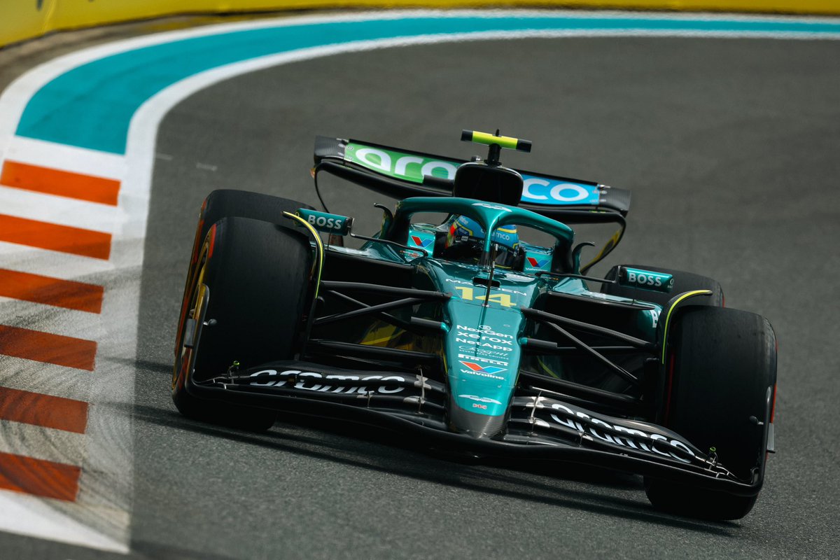 We’re racing in Miami. 🫡

Four laps in, and Fernando holds position in P17, and Lance moves up to P15.

#MiamiGP