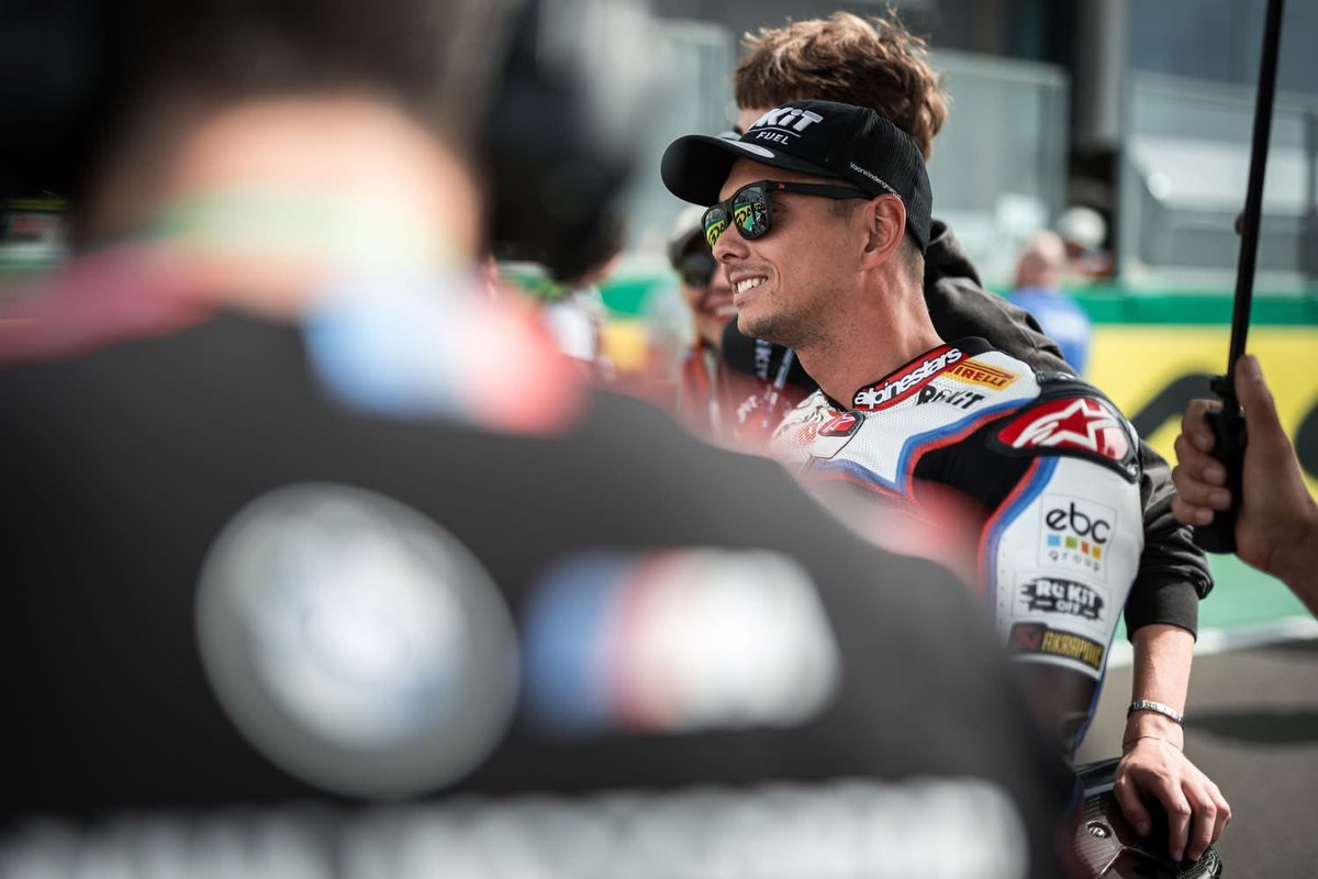 It was a solid weekend with strong results in Cremona!

Super pole race:
P2 for <a href="/toprak_tr54/">Toprak Razgatlıoğlu</a> 
P9 for <a href="/mickeyvdmark/">Michael van der Mark</a> 

Race 2:
P2 for Toprak Razgatlıoglu 
P9 for Michael van der Mark 

#ItalianWorldSBK #MakeLifeARide #M1000RR #NeverStopChallenging
