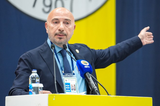 TAG AÇILDI, ATEŞİ YAKTIK. İMZA TOPLANIYOR, BAŞKAN ADAYIMIZ VAR. YAZ, YAZDIR! YAZMAYAN ALİ KOÇÇUDUR

#FenerbahçeİçinHemenSeçim