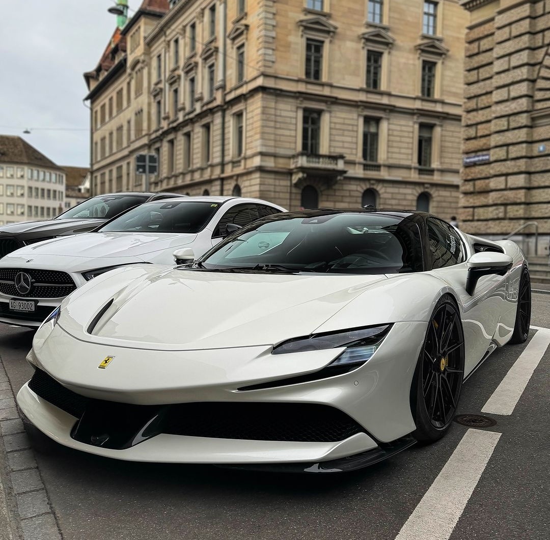 Ferrari SF90 Stradale