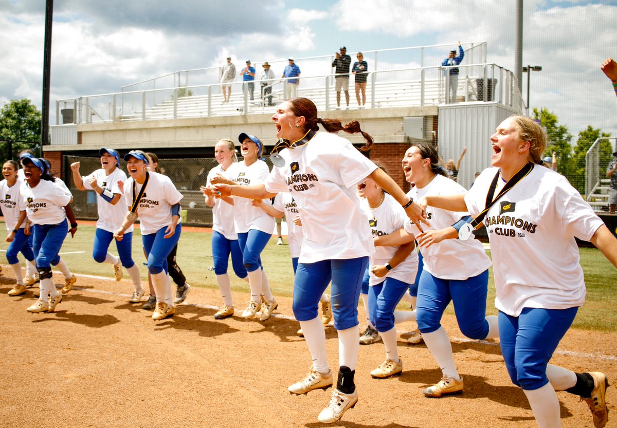 TIME TO START THE PARTY!

(📸 Trent Spruell Photography)

#GSCsb | #GSCchamp