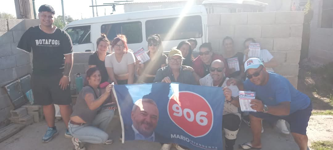 Espacio Celeste 906 (@espacioc906) on Twitter photo Los Bulevares zona querida, en la casa de nuestros referentes, al pie del cañón. No para la 906 ! <a href="/MQuiroga906/">Martin Quiroga</a> <a href="/Mario_Bergara/">Mario Bergara</a> <a href="/yesty_sabor/">Yesty Prieto</a> Los Bulevares zona querida, en la casa de nuestros referentes, al pie del cañón. No para la 906 ! <a href="/MQuiroga906/">Martin Quiroga</a> <a href="/Mario_Bergara/">Mario Bergara</a> <a href="/yesty_sabor/">Yesty Prieto</a>