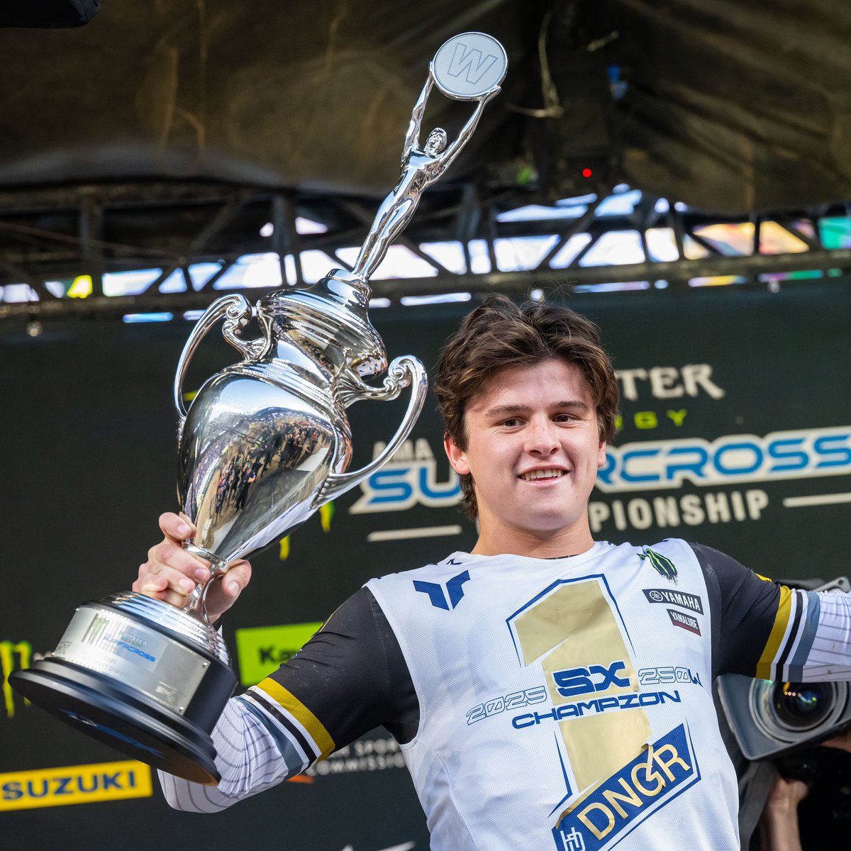 Haiden Deegan gets the first championship of 2025 In Denver ➡️ Congratulations to the 250 West Division Champion 🏆 <a href="/dangerboydeegan/">Danger Boy</a> 

📸 <a href="/align/">gabe</a>.with.us @supercrosslive <a href="/supermotocross/">SuperMotocross</a> #SMX