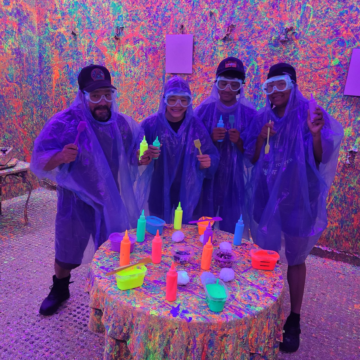 SmashNBash1's tweet image. Splatter sessions: for the artist in all of us. 🎨🌟 #ColorfulFun