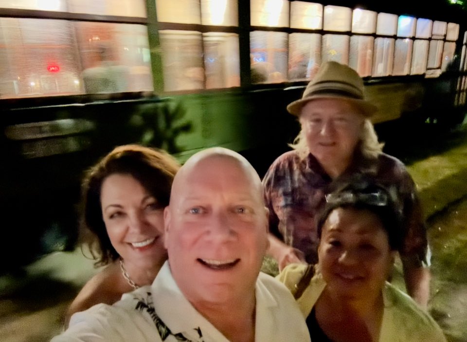 Wonderful weekend with family &amp; friends!!!!Dinner, libations &amp; The Kentucky Derby 🐎 ⚜️🥃