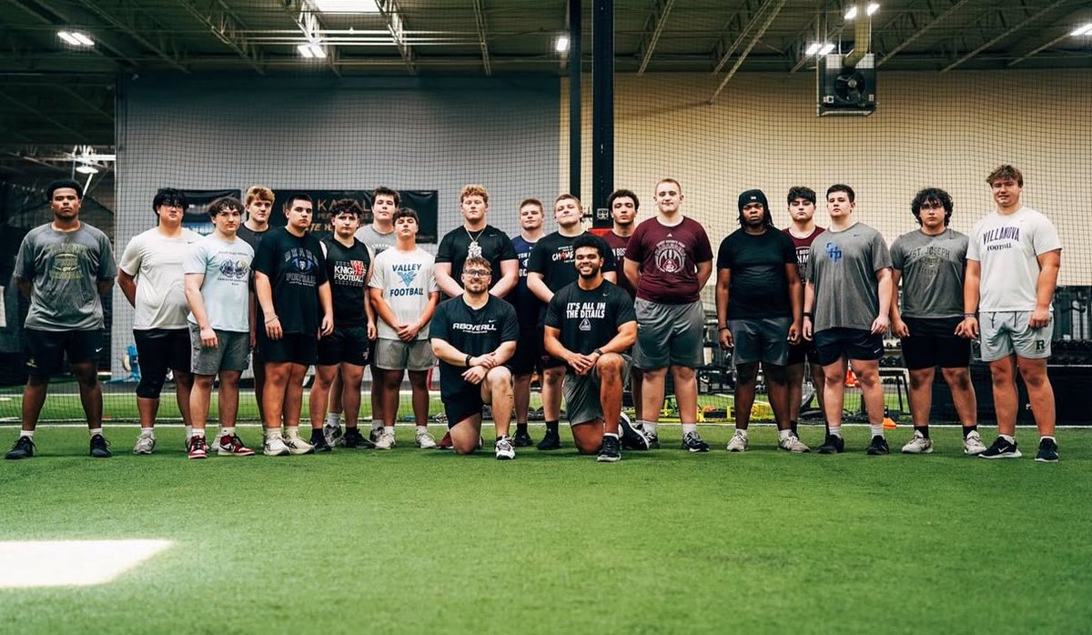 Nikolai Alfonso Bujnowski (@nikolaibuj3) on Twitter photo First EVER Above All O-Line mini camp was a SUCCESS!
Huge shoutout to <a href="/j_southers70/">Jared Southers</a> for coming up and helping out
Only the start! First EVER Above All O-Line mini camp was a SUCCESS!
Huge shoutout to <a href="/j_southers70/">Jared Southers</a> for coming up and helping out
Only the start!