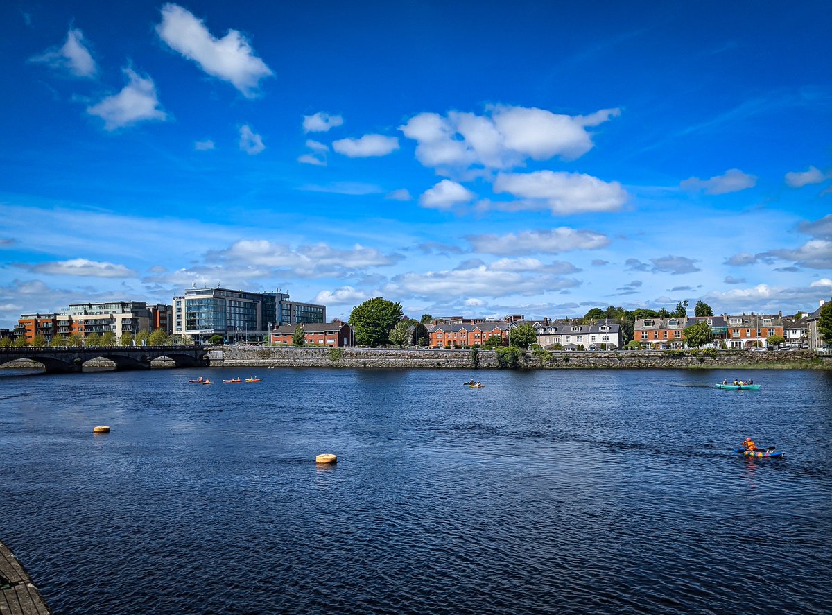 Sunshine, smiles, and serious good vibes at #Riverfest in #Limerick today! The city was buzzing. #RiverfestLimerick
