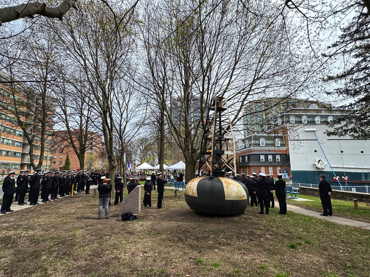 Honoured to escort the HMCS Cataraqui parade to the Navy Memorial Park to commemorate the Battle of the Atlantic.