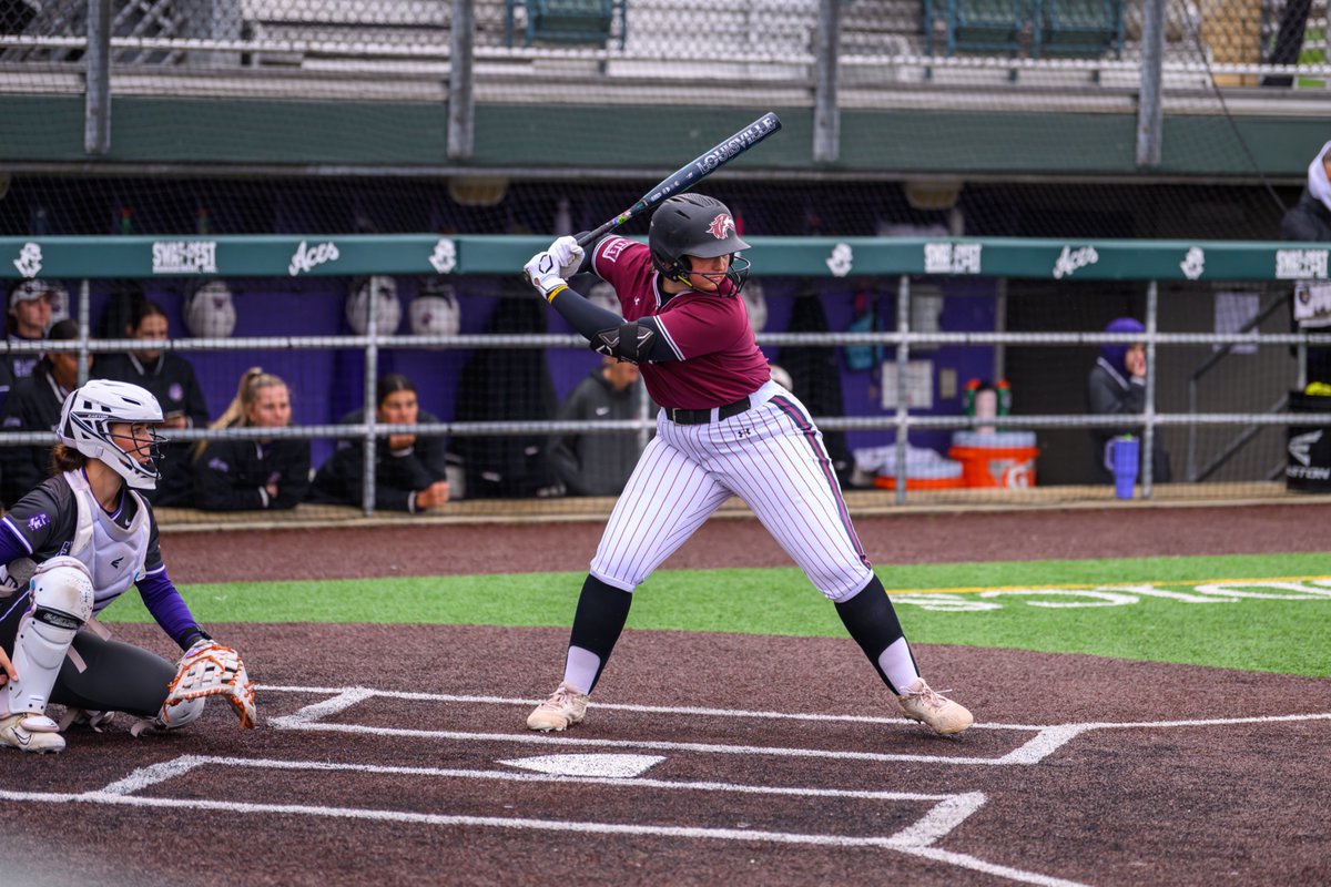Saluki Softball (@siu_softball) on Twitter photo WE. ARE. BACK.
After resuming play, <a href="/JackieLis00/">Jackie Lis</a> adds another RBI to her total today and <a href="/Emily22Williams/">Emily Williams</a> hits a two-run ๐ฃ to increase the Saluki lead to four!
M5: SIU 5, UE 1 WE. ARE. BACK.
After resuming play, <a href="/JackieLis00/">Jackie Lis</a> adds another RBI to her total today and <a href="/Emily22Williams/">Emily Williams</a> hits a two-run ๐ฃ to increase the Saluki lead to four!
M5: SIU 5, UE 1