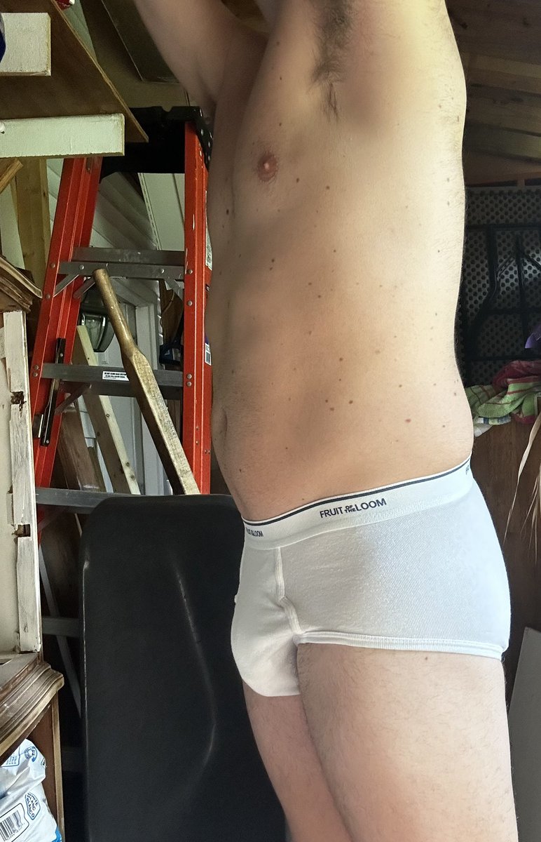 jesterlive25's tweet photo. Can someone help me get this thing off the shelf in my shed? https://t.co/Xks4tJpEuK