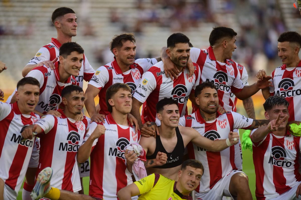 Ya son 4 VECES que Instituto deja en zona de descenso a Talleres en AFA.