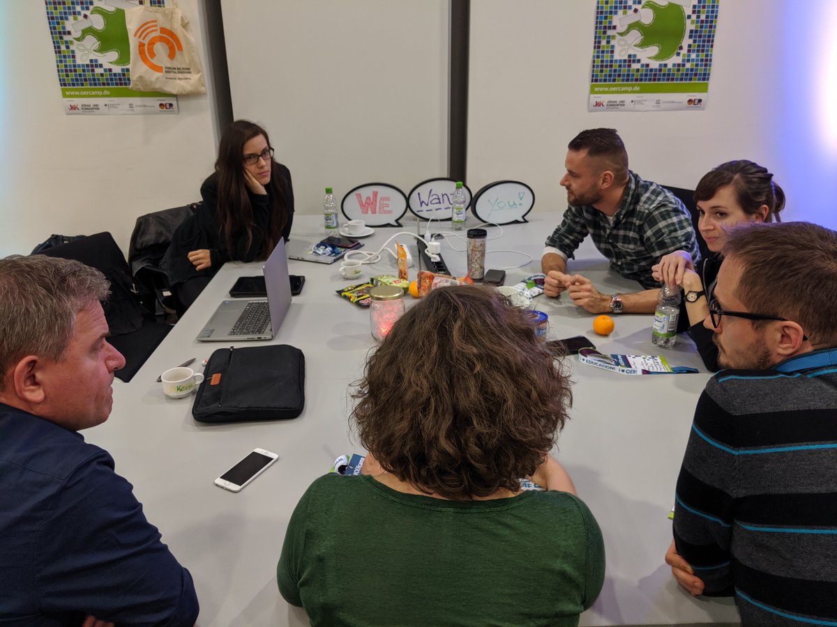 OERcamp's tweet photo. Wie kann man sich die #OERcamp Werkstatt vorstellen? Da arbeiten Leute aus allen Bildungsbereichen an ihren Lehr-Lern-Materialien. Individuell und gemeinsam. Mit Coching und Austausch. Bilder sagen vielleicht mehr! So sah es beim letzten Mal aus.
https://t.co/YtlyWPlGKl #OERde https://t.co/O65b0IvuCc