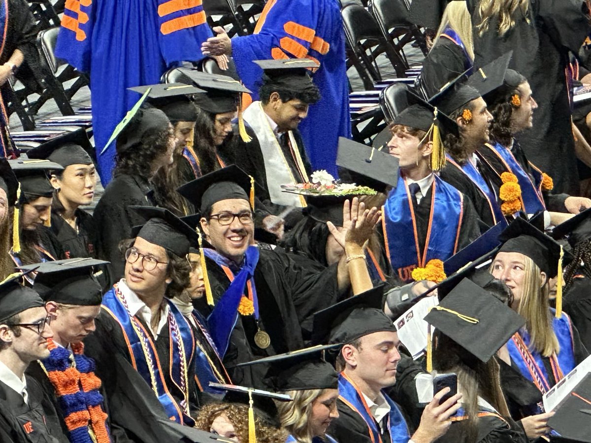 Congratulations to the <a href="/UFCALS/">UF/IFAS College of Agricultural and Life Sciences</a> Plant Science graduates of Spring 2025! 📚 🐊 🎉