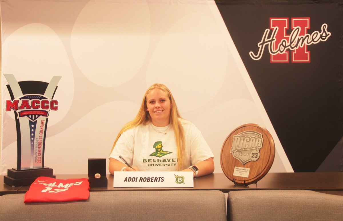 Big Congrats to sophomore goalkeeper, Addi Roberts on signing with Belhaven University!!

Belhaven is a Division 3 school in Jackson, MS that competes in the College Conference of the South.  They were most recently Conference Finalists!

#4YearDogs #Proud