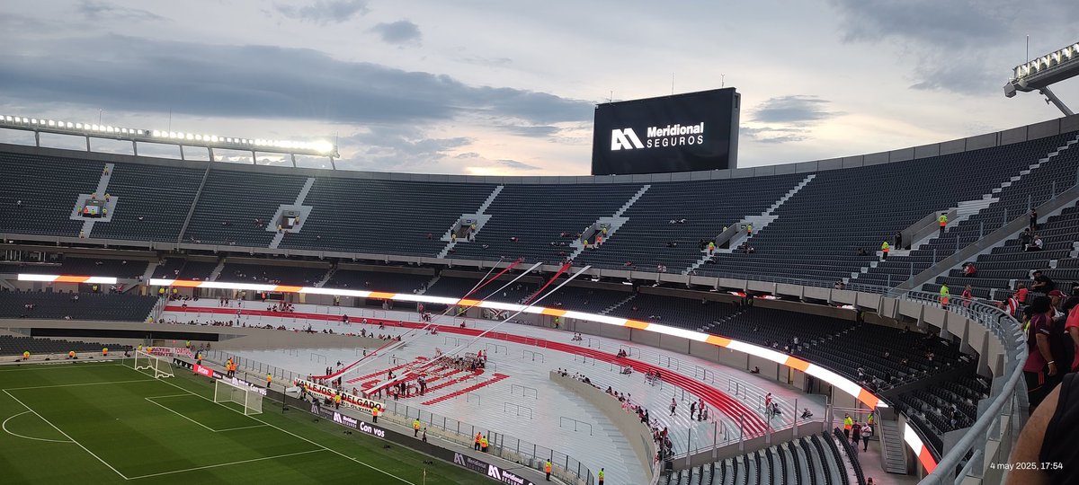 GDA67's tweet photo. #RiverPlate https://t.co/zzKzA4aq4Y