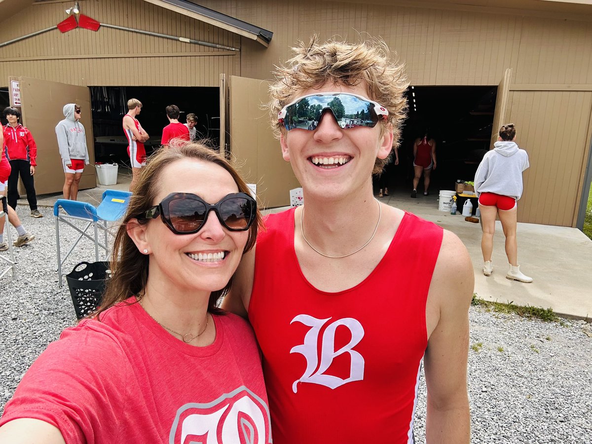 a_l_bailey's tweet image. Wow! That went by fast. Last home crew meet for this kid’s high school career. Enjoying every minute ❤️🥹