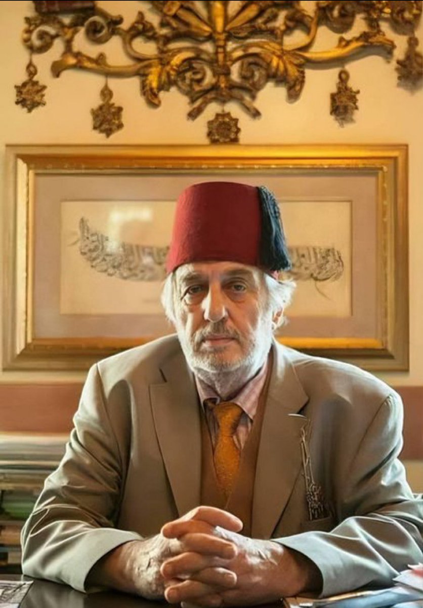 Hüvel Baki.
Varis-i Nebi, Haris-i Ahiret, Mücahid Kadir Mısıroğlu’nun “ hayyün lâ yemut” yalnız Allah cc dir hükmünce  Refik-i  Alaya, “asude bahar ülkesine” meadinin miladi sene-i devriyesinde  hasretle yad ederiz. Bilenlere selam olsun!