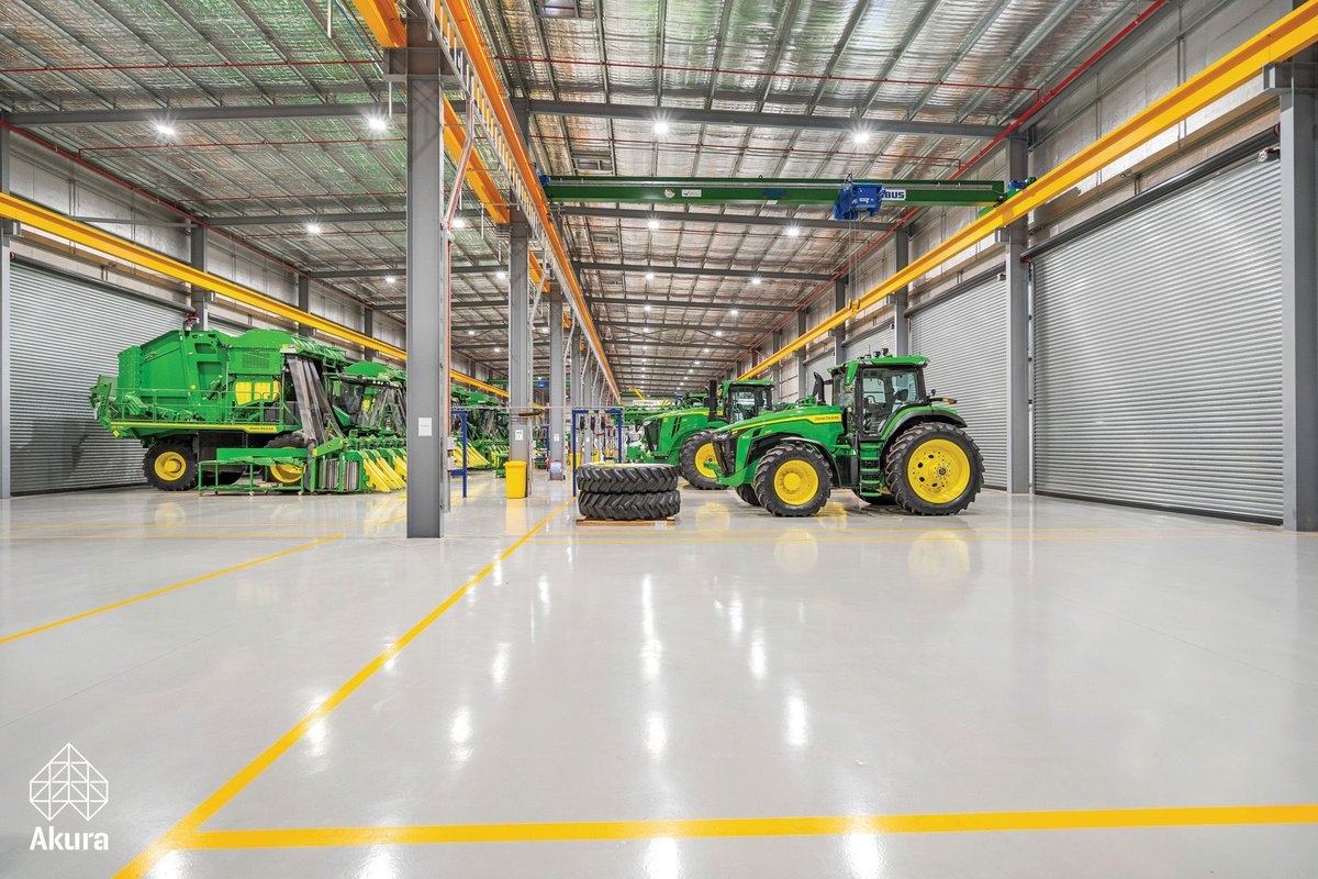 AkuraConstruct's tweet image. 💪 Built to perform. Designed to grow.
The new Hutcheon &amp;amp; Pearce facility in Griffith features 24 service bays, 4 gantry cranes, a 120m workshop &amp;amp; 1,000m² parts storage — powered by 275t of steel &amp;amp; 1,659m² precast.
#Akura #BuiltToLast #WorkshopDesign #SteelStructure