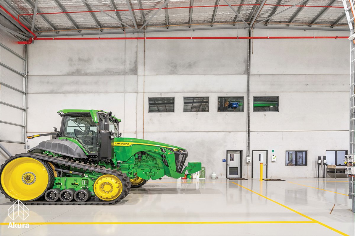 AkuraConstruct's tweet image. 💪 Built to perform. Designed to grow.
The new Hutcheon &amp;amp; Pearce facility in Griffith features 24 service bays, 4 gantry cranes, a 120m workshop &amp;amp; 1,000m² parts storage — powered by 275t of steel &amp;amp; 1,659m² precast.
#Akura #BuiltToLast #WorkshopDesign #SteelStructure