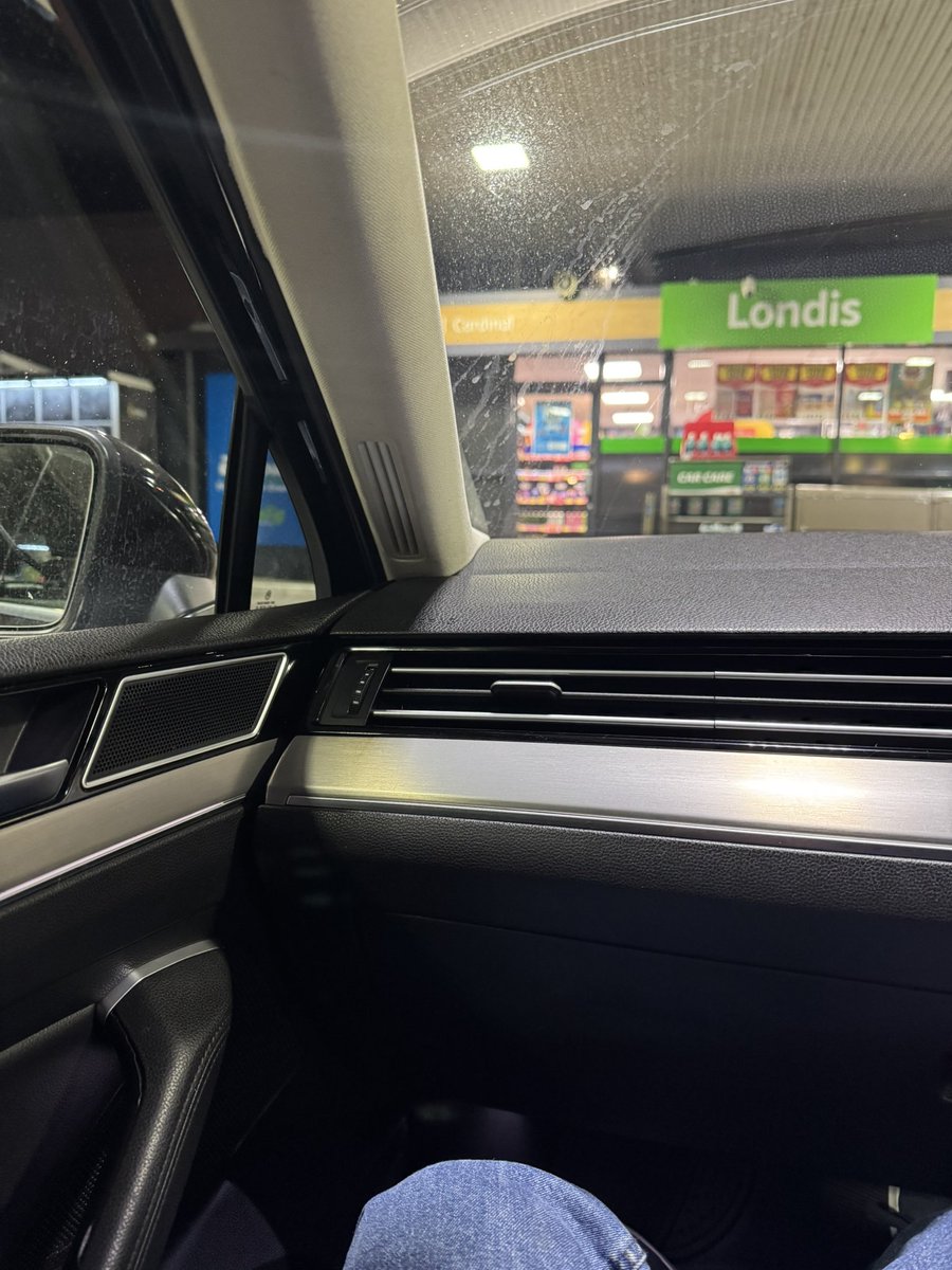 And my final part on this ten day trip is in… a taxi! What a way to wrap up this trip 😂