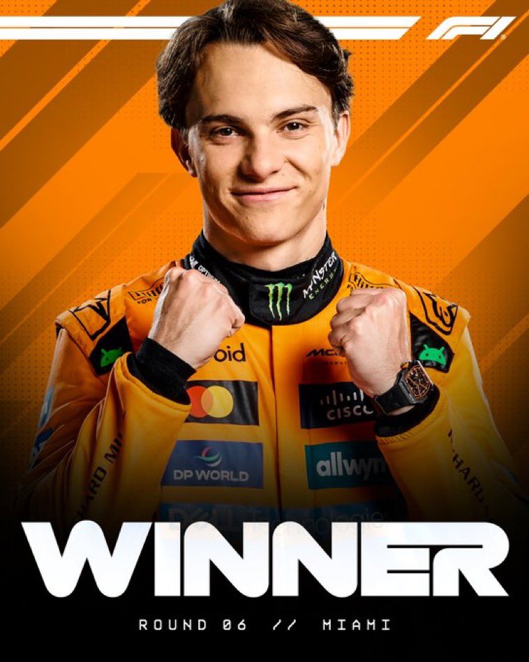 Waltermx's tweet image. Súper niño canguro!!! #MiamiGP

Pobre Hamilton