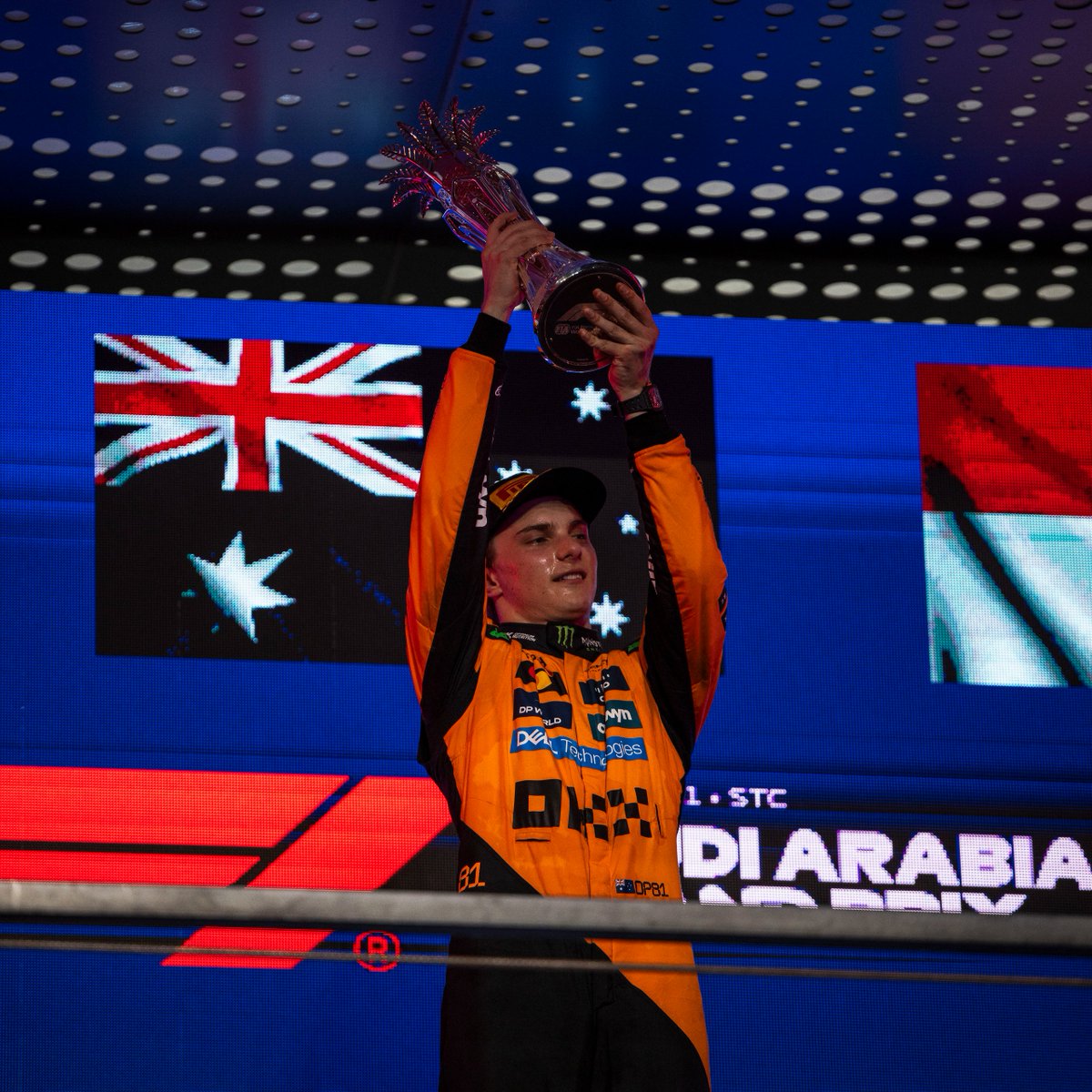 TearOffFR's tweet photo. Le début de saison d'Oscar Piastri :

🇦🇺 P9
🇨🇳 P1 🏆
🇯🇵 P3
🇧🇭 P1 🏆
🇸🇦 P1 🏆
🇺🇸 P1 🏆

L'Australien conforte sa position de LEADER DU CHAMPIONNAT ce week-end !

#F1 #MiamiGP