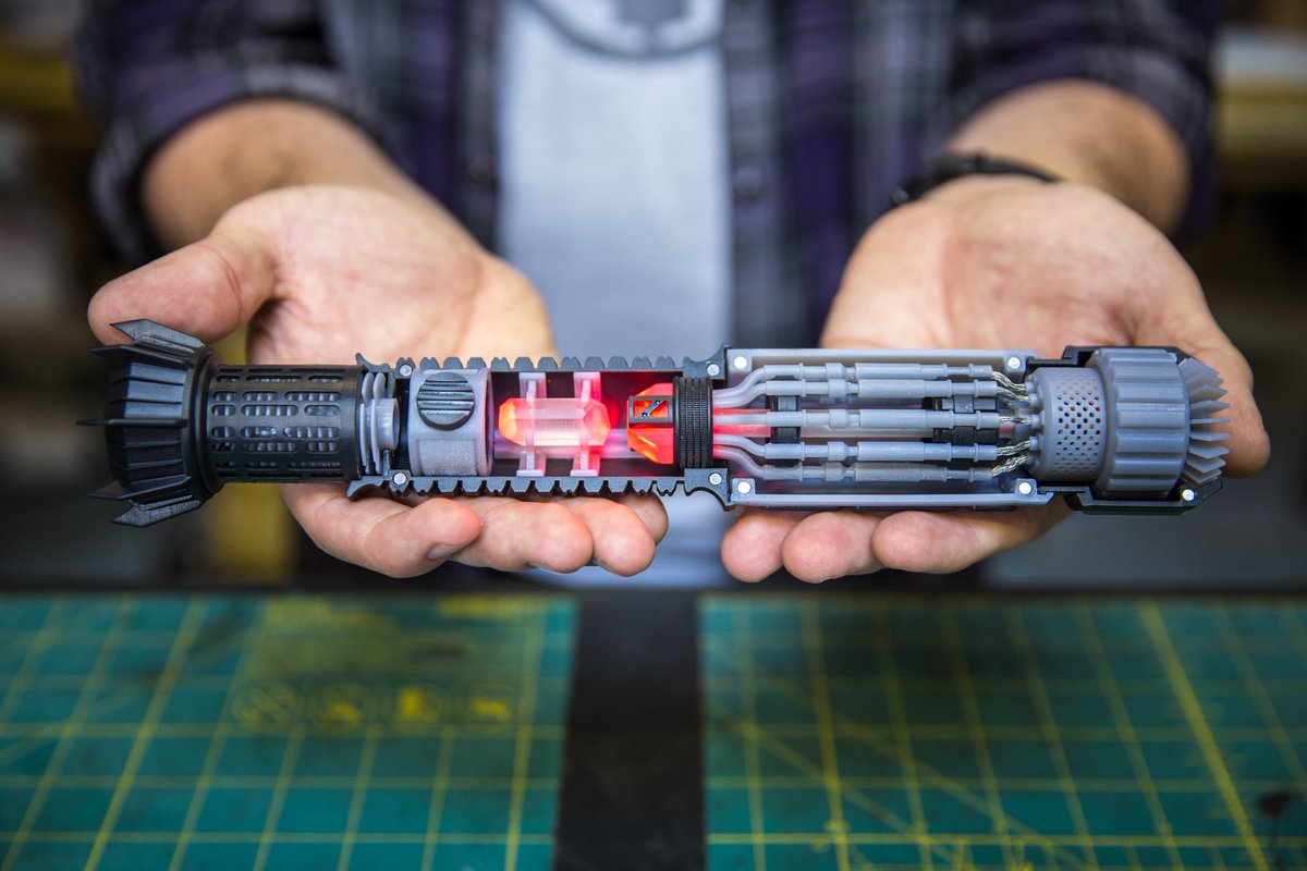 CworthDynamics's tweet image. More May the Fourth projects!

ESB Stormtrooper Blaster - junk film equipment

Lightsaber - see how it was made - youtu.be/BDD2uEFjt-0?si…

Thermal Detonator - LT resin, paint Ken Chung.
RT metal. Electronics @jerware

#StarWars #MayTheFourth #Stormtrooper #ESB