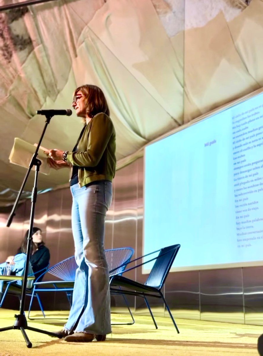 Sold out poetikoa. Feria Internacional del Libro de Bogotá.