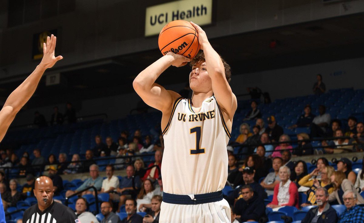 PortalUpdates (@portal_updates) on Twitter photo Stanford transfer Derin Saran is returning to UC Irvine, per <a href="/JonRothstein/">Jon Rothstein</a>.
The 6โ4โ sophomore PG battled injuries this season and only appeared in 5 games.
Saran started off at UC Irvine as a freshman where he averaged 10.1 points, 3.4 rebounds, and 1.6 assists during the Stanford transfer Derin Saran is returning to UC Irvine, per <a href="/JonRothstein/">Jon Rothstein</a>.
The 6โ4โ sophomore PG battled injuries this season and only appeared in 5 games.
Saran started off at UC Irvine as a freshman where he averaged 10.1 points, 3.4 rebounds, and 1.6 assists during the