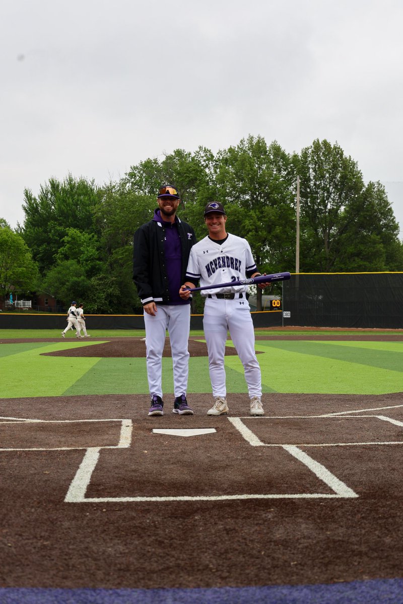Senior Day 📸

Great group of men that made a huge impact on McKendree Baseball. Thank you seniors!