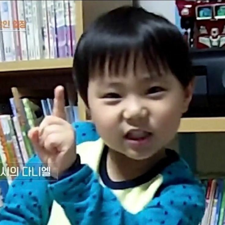 bigluvkyu's tweet photo. happy childrens day~~ 🫶 
to the kid who is not a kid anymore but its the baby of his own fandom 😅🤍 https://t.co/htSZIsBmzn