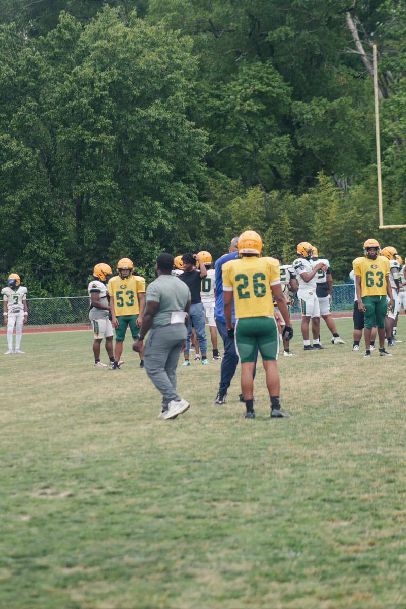 Henriquez1111's tweet image. We Back !
@CoachGoodrum 
@LBworld44 @NEGARecruits @One11Recruiting @BigFaceSportss @GriffinFB1 @TheGriffinBears @TopPreps @LL7NV @MemphisFBRec @AamufbR  @Linebackers_U  #griffin #Linebacker