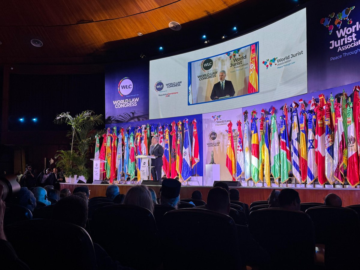 Como Copresidente del Comité Internacional del #WorldLawCongress 2025, dimos apertura en Santo Domingo, República Dominicana, a una nueva edición de este foro global, clave para debatir y proponer soluciones jurídicas innovadoras que fortalezcan la legalidad, la institucionalidad