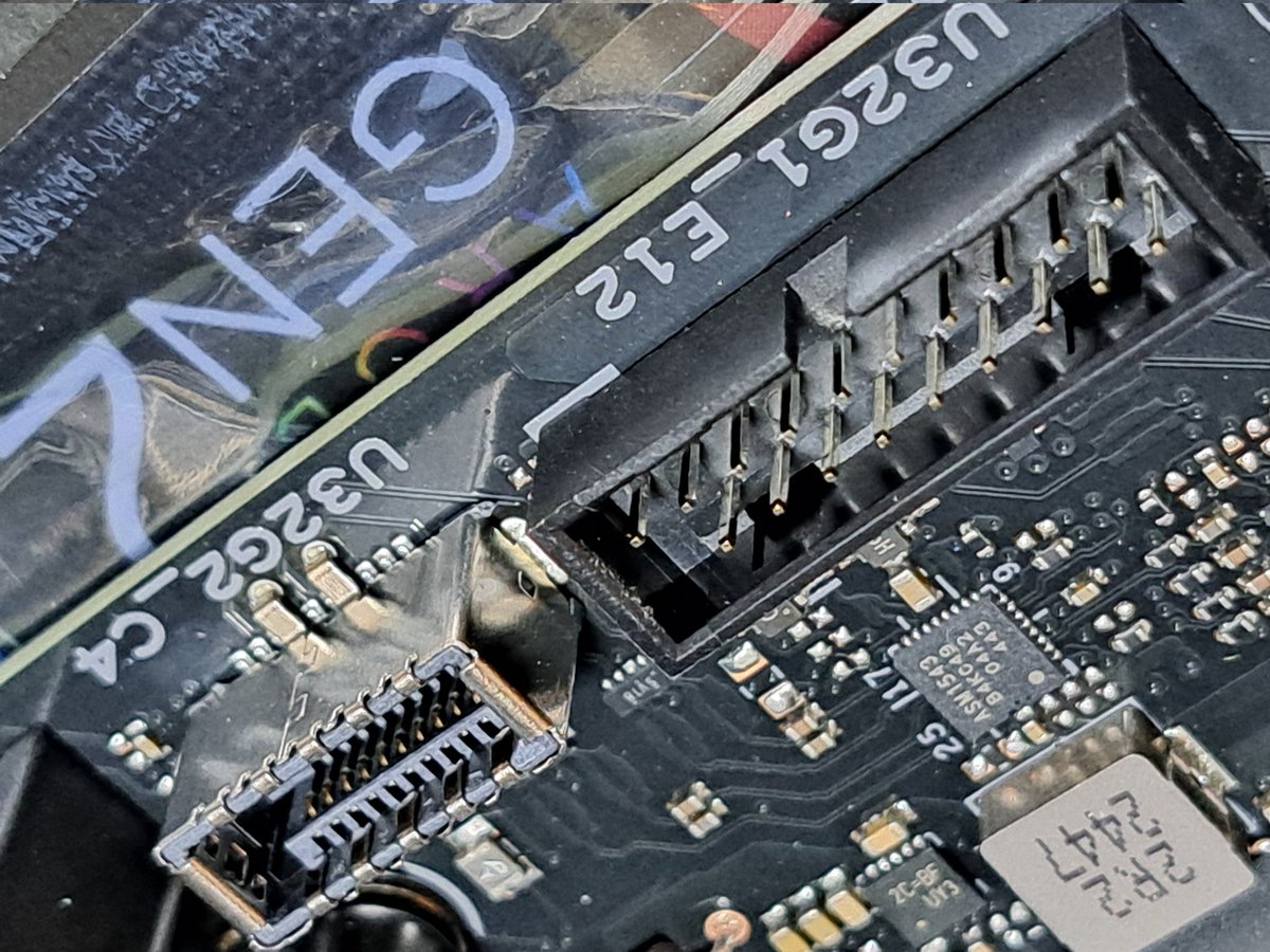 masao627's tweet photo. #asus #B760 写メ撮った(笑)(^O^)あ、ほぼ死語?(笑) https://t.co/qnLqOxFyAZ