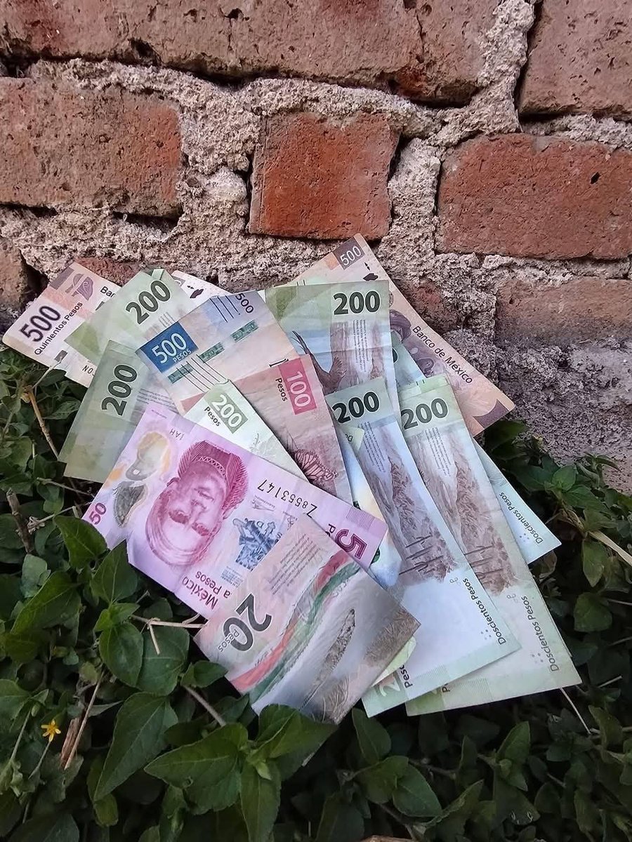 Bandidosfrasess's tweet photo. Así como trates está imagen te irá en 2025 https://t.co/pumBxpT7Hn