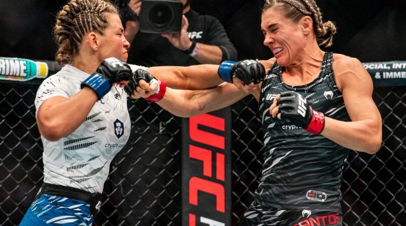 ListenIowa's tweet image. More than 15,000 people descended on Wells Fargo Arena in Des Moines Saturday night for UFC Fight Night, the first such event in the capitol city in 25 years.
#UFCDesMoines @iaeventscenter 
buff.ly/kIuMUgh